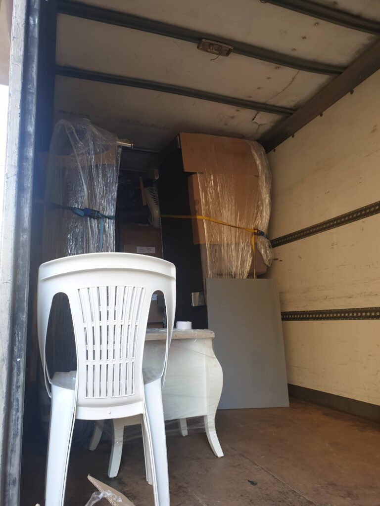 תמונה של באקו חברת הובלות במהלך הובלות קטנות