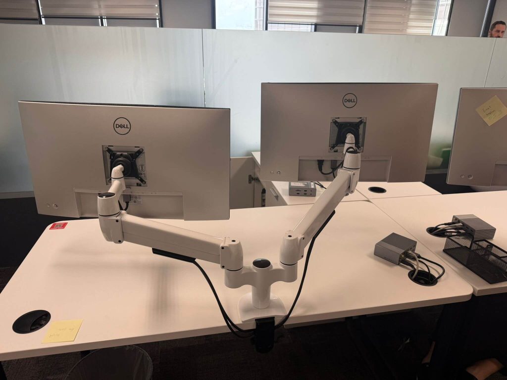 הקמת רשת מחשבים בחדר משרדים